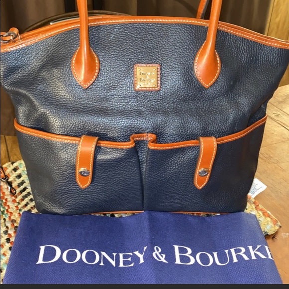 MWOT:DOONEY & BURKE NAVY BLUE PURSE - Picture 8 of 9